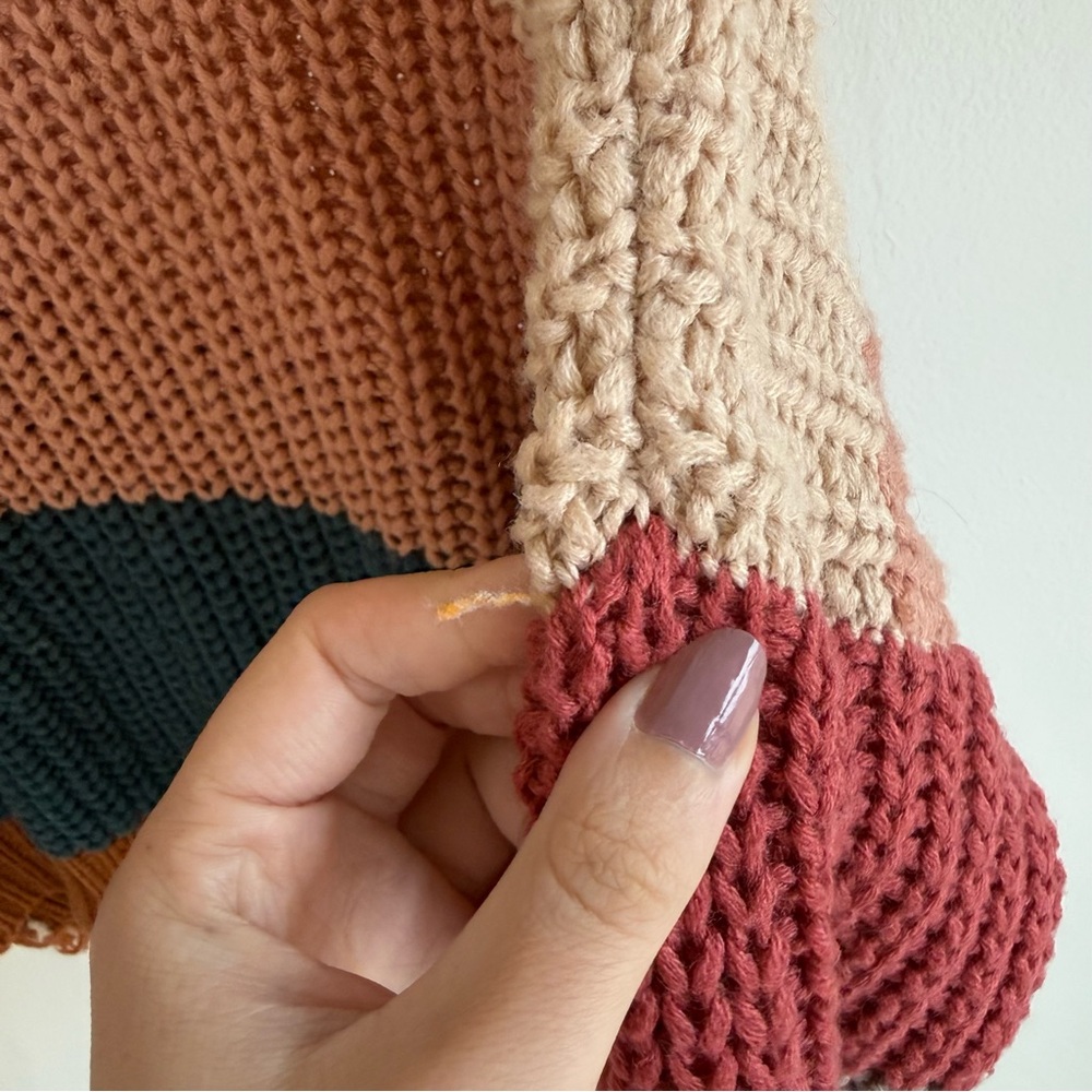 Autumn Color Block Cropped Knit Distressed Sweater size Small/Medium - Picture 5 of 8